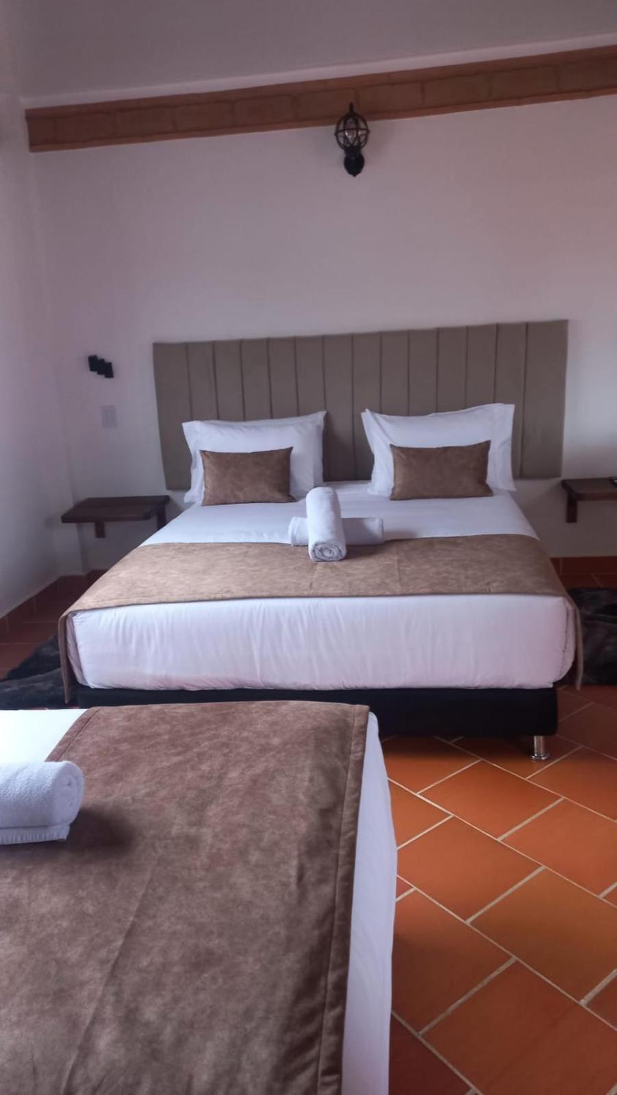 Hotel Santa Barbara Sachica บียาเดเลย์บา ภายนอก รูปภาพ